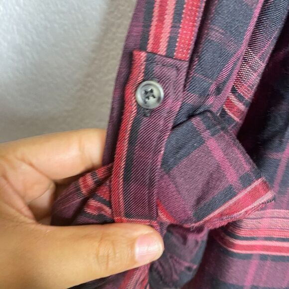 NWT Lane Bryant Womens Button Up Top Long Sleeve Rayon Red Black 22/24 Plaid - Picture 7 of 11